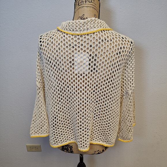 NWT Forever 21 Loose Knit Cream Yellow Trim Short Sleeve Cropped Length Sweater - Picture 3 of 13